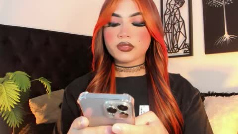 miss_zz online show from September 19, 7:06 pm