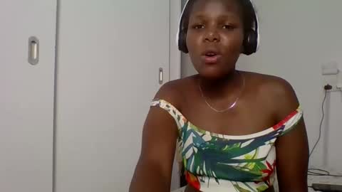 aria online show from December 5, 10:40 pm