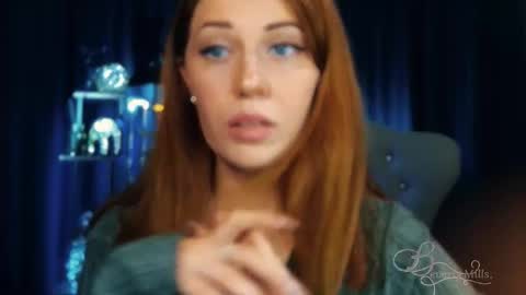 The divine Beverly online show from April 9, 10:54 am