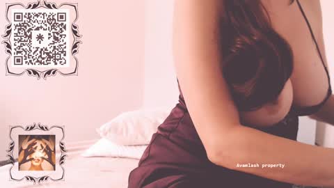 Snapshot of missbiny chatting on December 6, 7:06 pm Avamlash online show from December 6, 7:06 pm