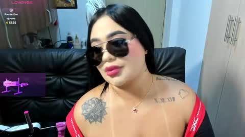 missbratz10_ online show from November 4, 2:13 am