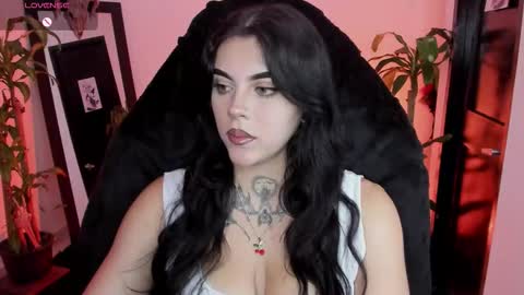 Missy Charlottte.  Hey remember to give me a thumbs up ty online show from March 3, 3:02 am