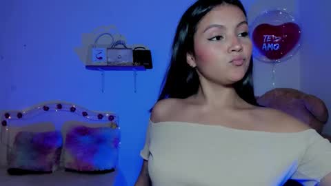 Snapshot of misschelsea01 chatting on September 24, 7:31 pm Chelsea online show from September 24, 7:31 pm