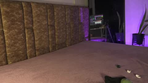 DIONNE online show from April 19, 4:24 am