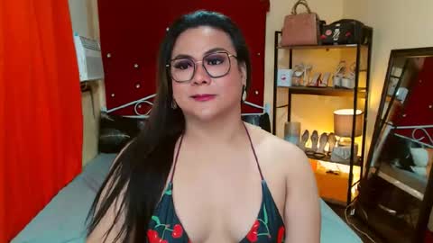 Snapshot of missdominantbigcockx chatting on October 1, 3:33 pm missdominantbigcockx online show from October 1, 3:33 pm