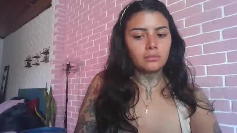 melodie  online show from December 4, 6:51 pm