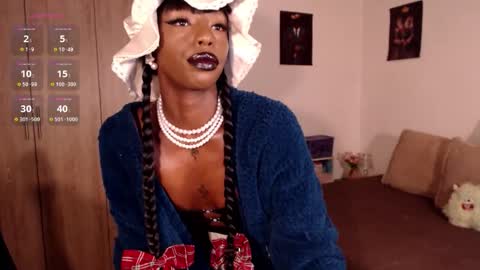 Emilie Diaz online show from November 26, 11:34 pm