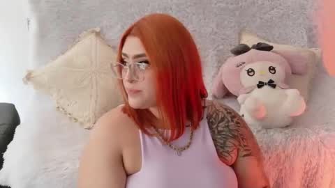 missevans_ online show from April 18, 7:07 pm