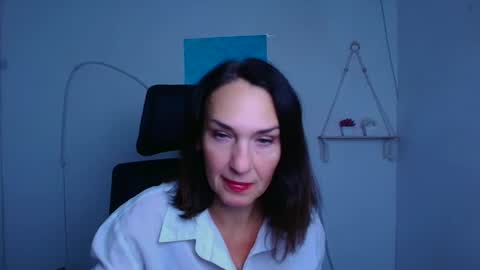 Christina online show from December 15, 12:12 pm