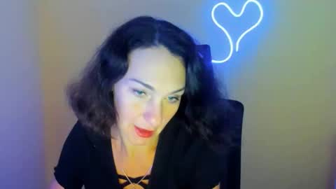 Snapshot of misskristyyy chatting on October 16, 12:27 pm Christina online show from October 16, 12:27 pm