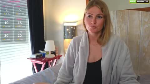 Misslucci online show from October 20, 3:50 pm