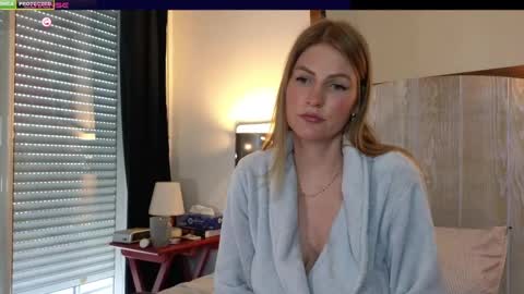 Snapshot of misslucci chatting on February 8, 10:18 am Misslucci online show from February 8, 10:18 am