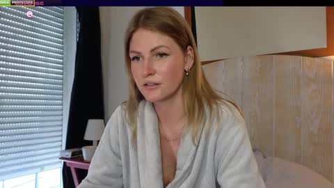 Snapshot of misslucci chatting on February 11, 9:31 am Misslucci online show from February 11, 9:31 am
