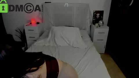 Snapshot of misslucye_robbie chatting on March 1, 3:53 am Lucye Robbie online show from March 1, 3:53 am