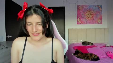 Snapshot of missmarianax chatting on October 2, 10:19 pm Mariana online show from October 2, 10:19 pm