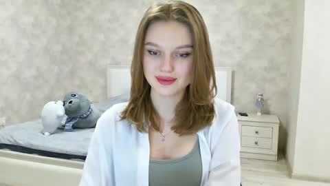 Snapshot of missmariat chatting on February 11, 4:35 pm OneGoddess online show from February 11, 4:35 pm