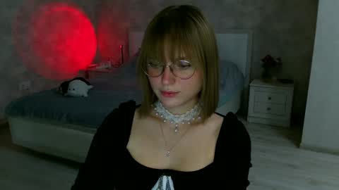 Snapshot of missmariat chatting on September 30, 8:08 pm OneGoddess online show from September 30, 8:08 pm