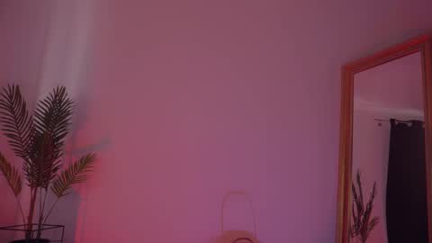 LUXXANDRA online show from February 25, 11:32 am