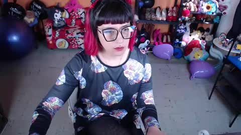Snapshot of missmia2 chatting on October 14, 2:42 pm Miss Mia online show from October 14, 2:42 pm