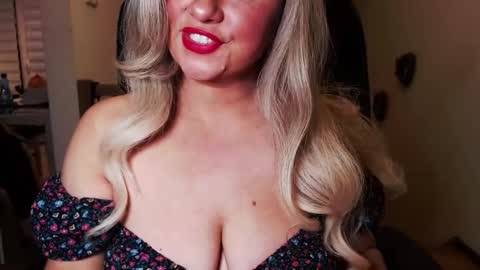 Missqueen1416 online show from March 12, 9:45 pm