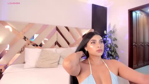 Snapshot of missthailand_ chatting on September 29, 12:04 pm Fernanda Davila online show from September 29, 12:04 pm