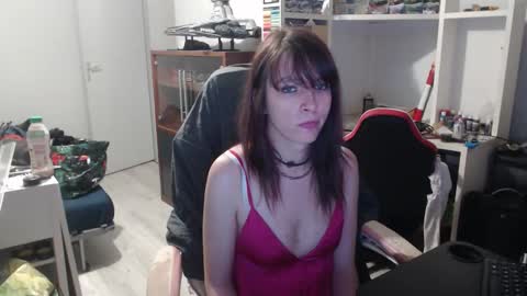 missthon online show from March 4, 2:03 pm