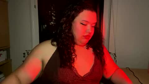 Snapshot of missvalentines chatting on February 23, 5:45 am Miss Valentine online show from February 23, 5:45 am