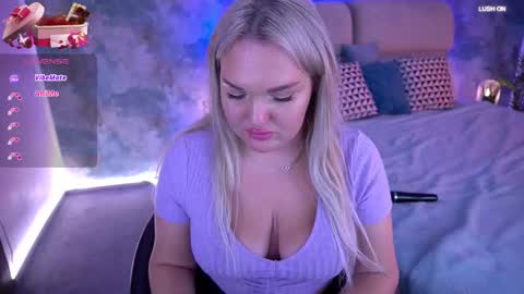 Snapshot of missyymartinezz chatting on March 1, 11:39 am Amely online show from March 1, 11:39 am