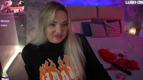 Snapshot of missyymartinezz chatting on January 19, 8:50 am Amely online show from January 19, 8:50 am