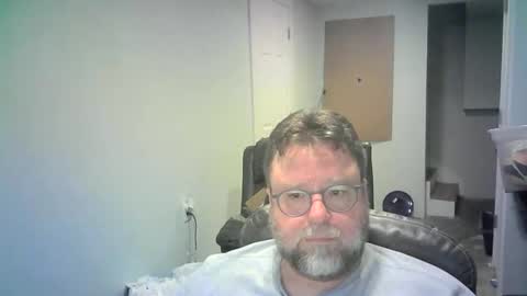 Mr. Happy online show from February 26, 6:28 am