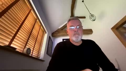 Misterblivs online show from November 2, 3:34 pm