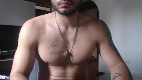 mistersam33 online show from February 11, 2:24 pm