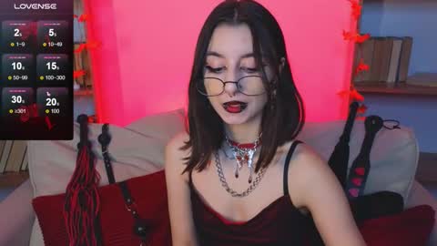 Marcelline online show from October 9, 9:48 am