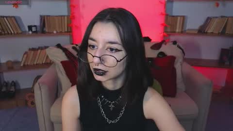 Marcelline online show from September 19, 9:57 am