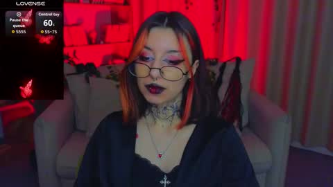 Marcelline online show from March 28, 10:16 am