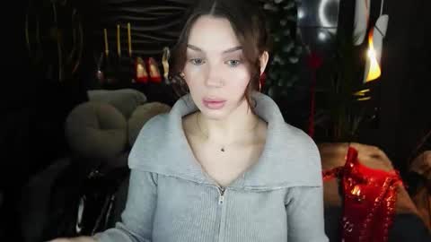 Darsy online show from January 7, 1:49 pm