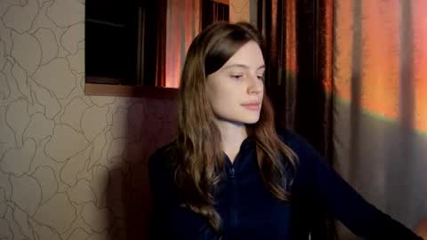 Snapshot of mistresselizy chatting on March 5, 2:23 pm mistresselizy online show from March 5, 2:23 pm