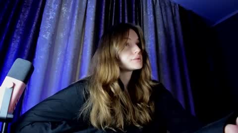 Snapshot of mistresselizy chatting on October 10, 12:49 am mistresselizy online show from October 10, 12:49 am
