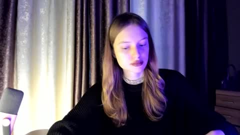 Snapshot of mistresselizy chatting on October 3, 2:25 pm mistresselizy online show from October 3, 2:25 pm