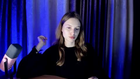 Snapshot of mistresselizy chatting on October 7, 12:28 am mistresselizy online show from October 7, 12:28 am