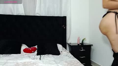 Snapshot of mistresskattia chatting on February 13, 4:00 am mistresskattia online show from February 13, 4:00 am
