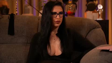 Mistress Kelly online show from October 30, 11:05 pm