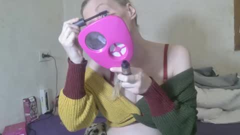 mistressmilly32 online show from February 4, 9:13 am