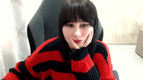 Snapshot of misty_dark chatting on October 9, 10:32 am misty_dark online show from October 9, 10:32 am