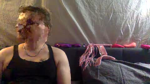 Snapshot of mistygrey_bennymyles chatting on March 10, 2:50 am mistygrey_bennymyles online show from March 10, 2:50 am