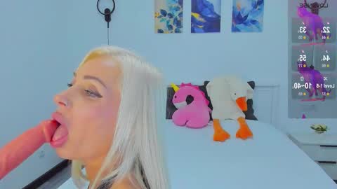 Miya online show from November 18, 2:53 pm