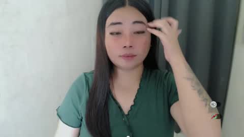 Snapshot of miya_licious chatting on February 10, 2:41 am cassie marie online show from February 10, 2:41 am