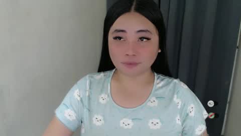 Snapshot of miya_licious chatting on February 28, 9:04 am cassie marie online show from February 28, 9:04 am