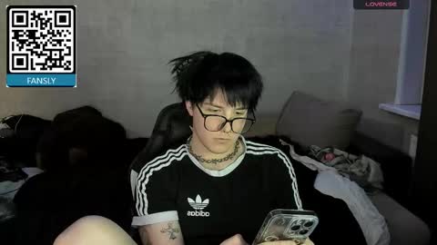 Snapshot of miya_meow_miku chatting on October 16, 5:56 pm MeowMiku online show from October 16, 5:56 pm