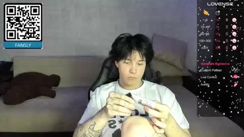 Snapshot of miya_meow_miku chatting on September 29, 6:40 pm MeowMiku online show from September 29, 6:40 pm